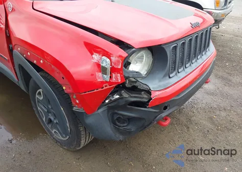 2015 Jeep Renegade Trailhawk из США, поврежденный, VIN ZACCJBCT7FPC36286